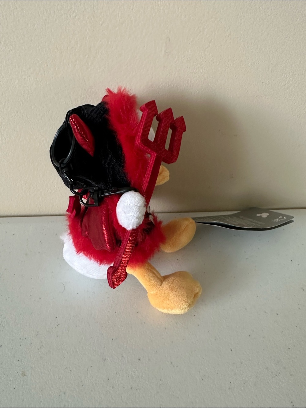 Disney Parks 2026 Halloween
Donald Duck Devil Costume Bag
Charm Keychain NEW - Picture 2 of 2